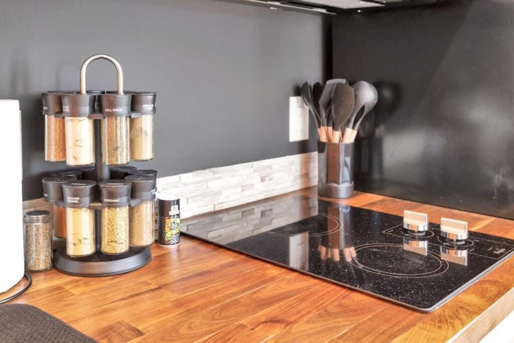 Cozy 1 Bedroom Apt Kitchen Central דאנברי מראה חיצוני תמונה